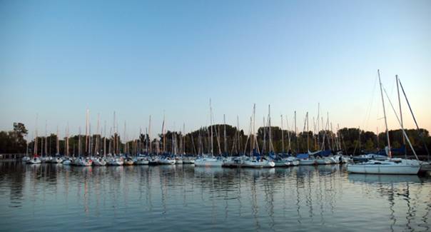 Balatonlelle, Balaton